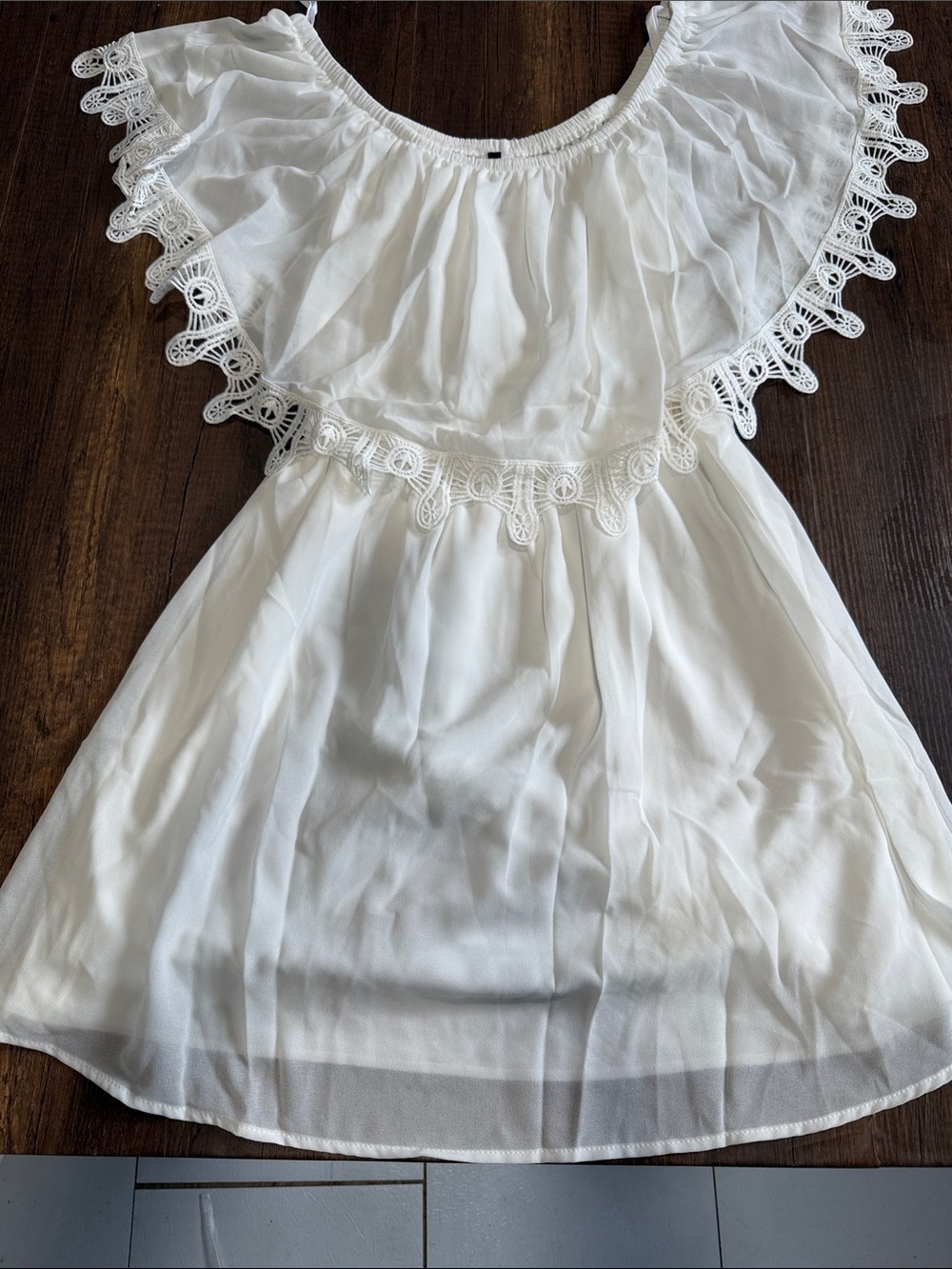 White Off-Shoulder Lace-Trim Formal Dress. CAJA # 1 F